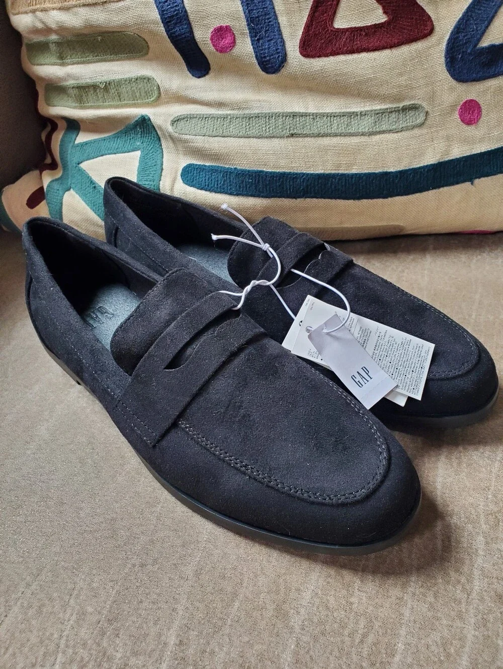 GAP Vegan Suede Loafers size Womens 8 In Color True Black